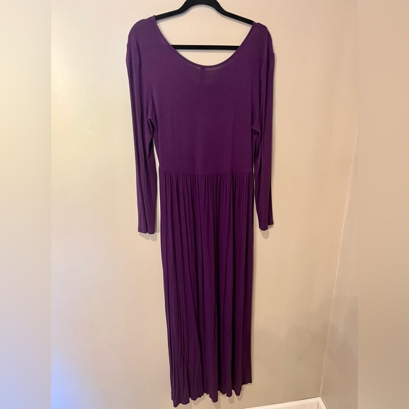 None Dresses & Skirts - Plum maxi dress - L/XL Scoop Neck Long Sleeves Poly Knit Jersey
